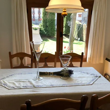 Casa - *